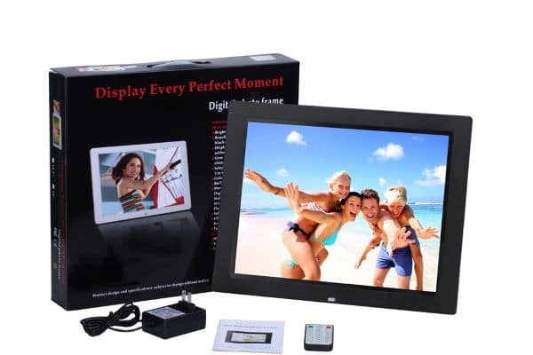 digital photo frame