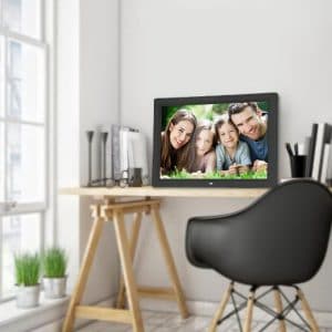 digital photo frame
