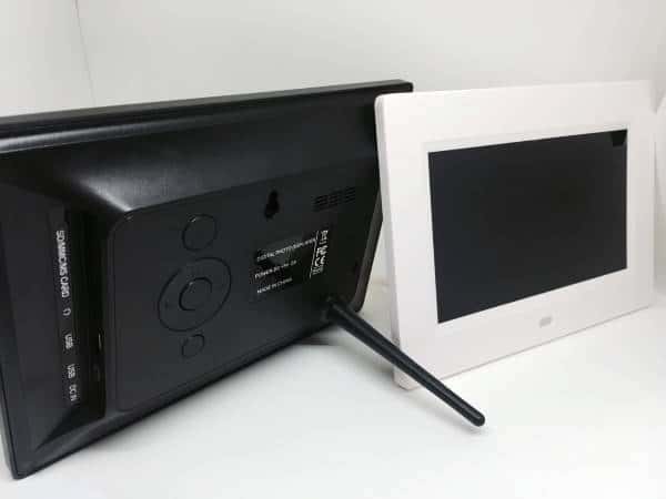 digital photo frame