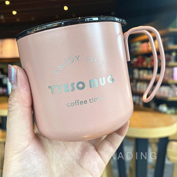 แก้วกาแฟสีพาสเทล สกรีนชื่อ