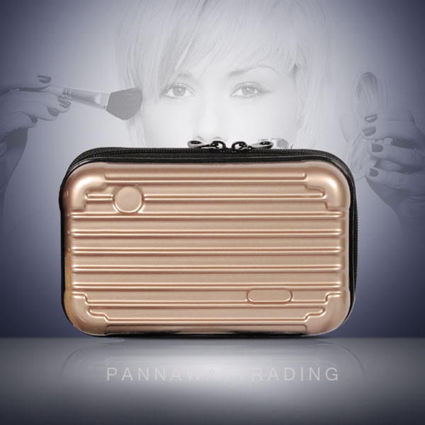 rimowa amenity kit bag